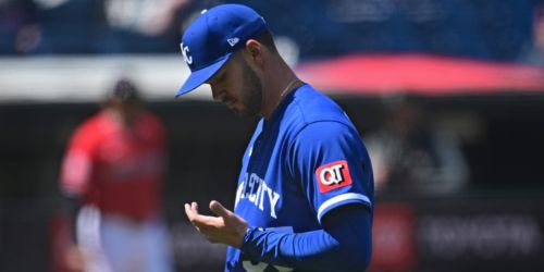 Ragans 'should be good to go' after taking 92 mph liner off throwing hand