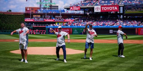 Phillies give 4 former players their 'Moonlight' moment in ode to Field of Dreams