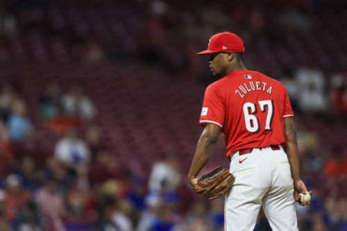 Orioles Claim Yosver Zulueta