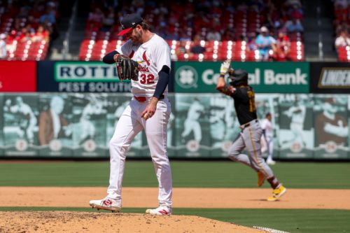 Pirate Homers, Cardinals Sloppy Play Help Pittsburgh Win Series Sunday