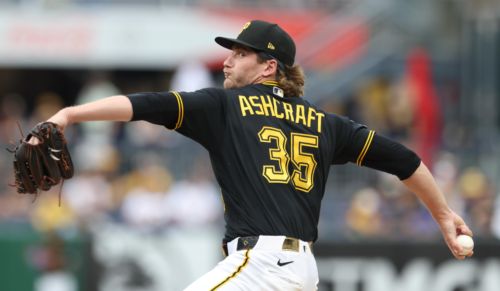 Pirates sweep Twins and drop some social media bragging