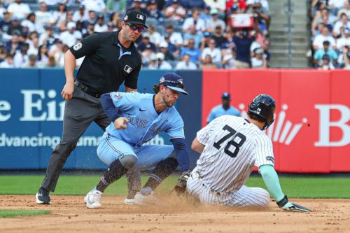 Jays Lose To Yankees