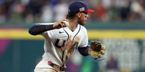 Twice as nice! Witt's Gold Glove defense on display vs. Mexico