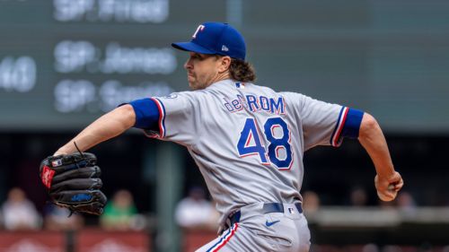 Jacob deGrom's historic start feels like a Rangers' playoff omen