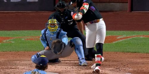 Bichette exits after foul ball off ankle; X-rays negative
