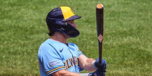 Frelick may miss time after leaving with right shoulder injury