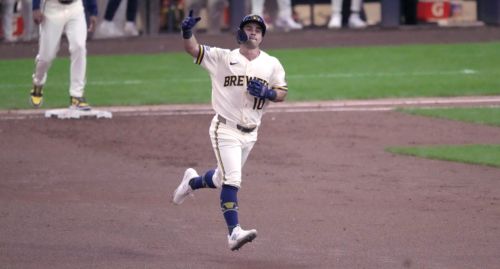 Brewers overpower Diamondbacks with small ball in 13-2 win