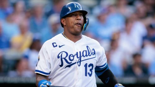 Return of forgotten Royals catcher only makes Salvador Perez's role look even shakier