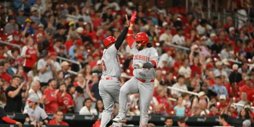 Geno comes up clutch to change Reds' fortunes with one swing