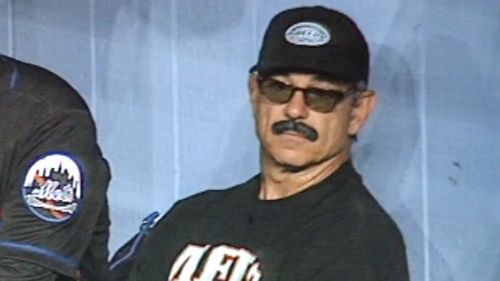 Amazin'! Mets to hold Bobby V disguise giveaway