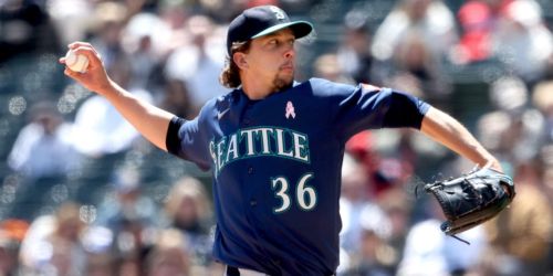 Gilbert allows 1 hit through 6 innings, but bats stumped once again