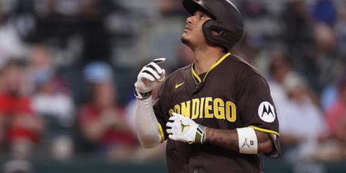 He's heating up! Machado hits go-ahead homer in extras on 5-RBI day