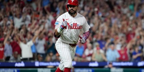 Phils gain ground in NL East after Schwarber's slam caps come-from-behind win