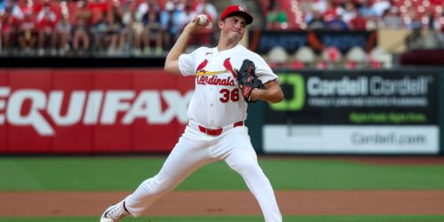Cards suffer tough loss to Cubs, fall below .500 for 1st time this season