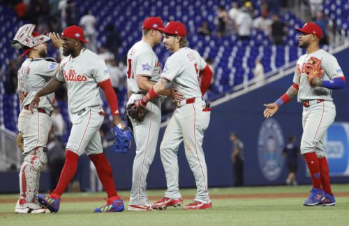 Chase the devil: Phillies 6, Marlins 5