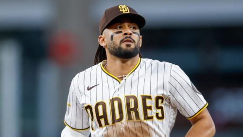 Dodgers fans are sure to find humor in Fernando Tatis Jr.'s rocky return to infield