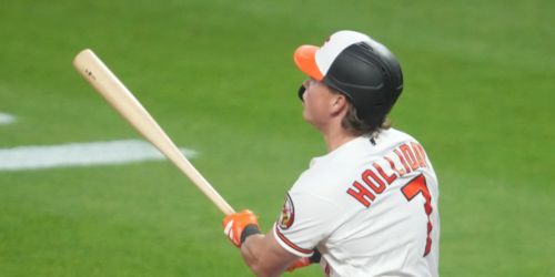 Holliday shows bark and bite with 3rd career slam on Bark at the Park Night