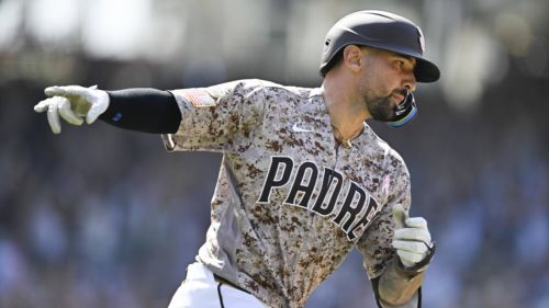 Padres create awkward reunion optics around Nick Castellanos’ Phillies return