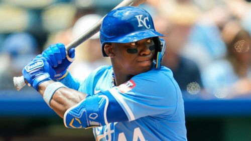 Royals lose Dairon Blanco to playoff contender that could make it hurt