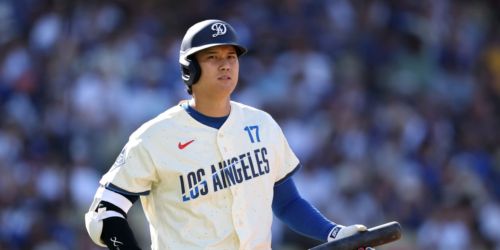 Ohtani begins hitting progression, as regular-season return remains in sight