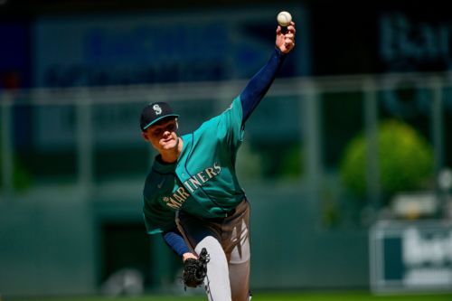 Kade Anderson strong in Mariners 2-1 win in Colorado