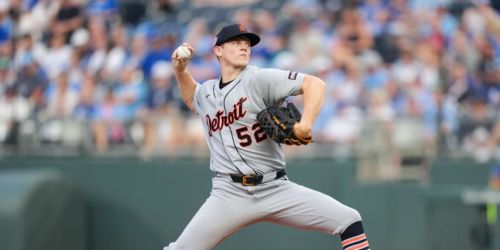 Melton's rare miscues drop Tigers further back in AL Wild Card race