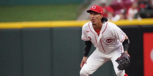 Reds No. 3 prospect Arroyo caps wild day with 1st MLB hit