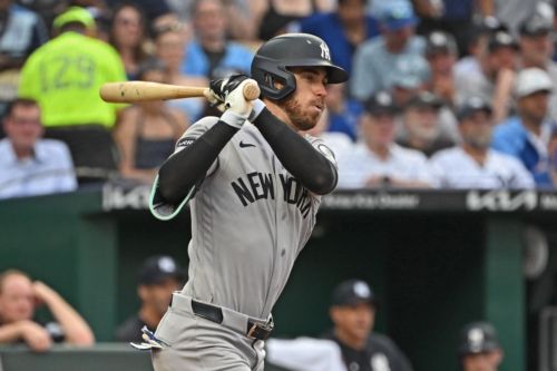 Yankees offense explodes, makes history against Royals in six-homer shellacking