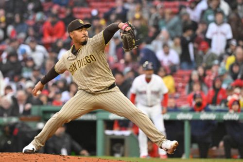 Padres Place Jeremiah Estrada On Injured List