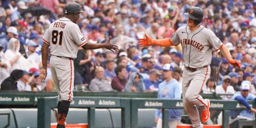 Pettis thrilled to coach for hometown Giants
