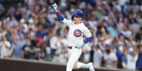 PCA meets with young fans pregame -- then gives them a show in Cubs' walk-off win
