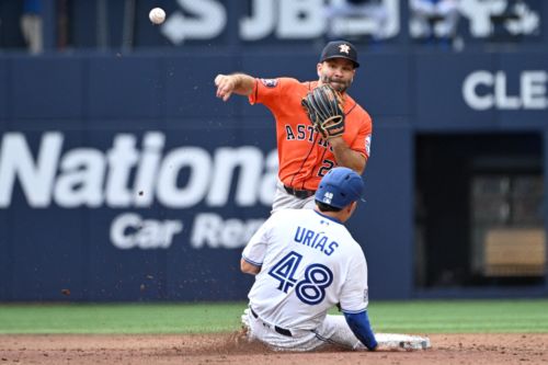 Jays Blow Comeback, Lose 9-7 in 11 Innings