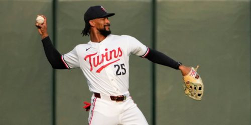 Buxton lands on IL again with lingering right hip injury