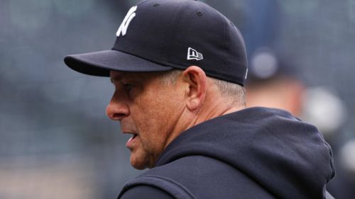 Yankees fans can already sense Aaron Boone's inability to handle shortstop situation