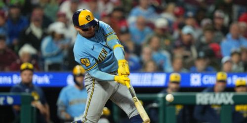 Brewers secure bye, home-field advantage in NLDS despite falling short in Philly