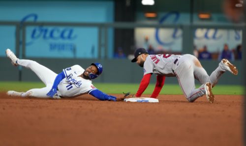 Hawaiian Bros cursed the Royals and should feel bad about it