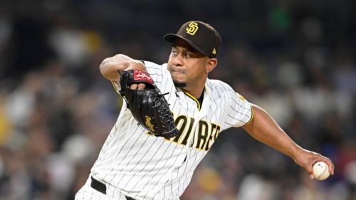 Former Yankees fan favorite reportedly on trade block and could solve bullpen issue