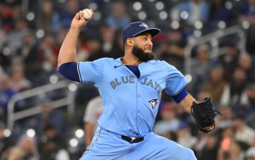 Yimi García Undergoes Thoracic Outlet Surgery