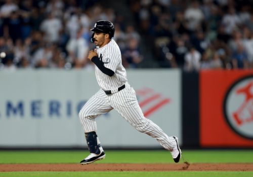 Yankees’ small ball prevails late in grind-out series-opening win over Mariners