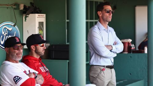 Former Cubs exec Craig Breslow piggybacks off Chad Tracy's extension with Red Sox
