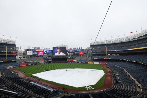 Braves at Yankees rain delay chat and discussion