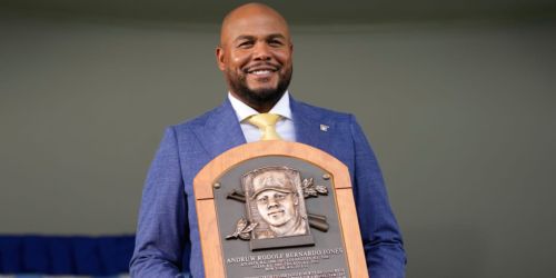 Braves Country out in full force as Jones enters Hall of Fame