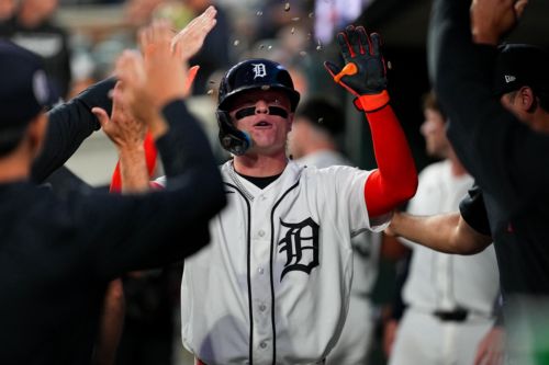 Tigers crumble Rockies for series-opening win