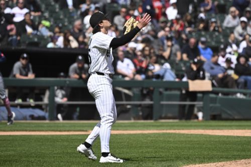 Comeback-kid Sox take game and series, 2-1