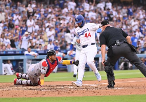 Dodgers swept by Diamondbacks in lackluster weekend