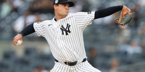 Yanks lose battle with wind, O's to begin final series before postseason