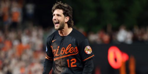Beavers' 'slow heartbeat' fuels 3rd walk-off hit of his career