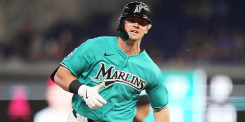 Stowers exits Marlins' rout with left hamstring discomfort after 2-run single