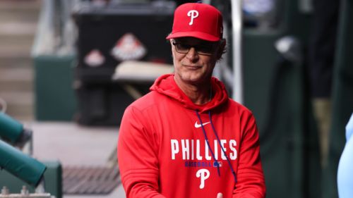 Yankees fans happy as Don Mattingly dominates amid Phillies chaos