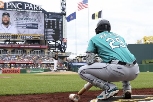 Broadcast castaways, Mariners sunk as Pirates win series 5-1